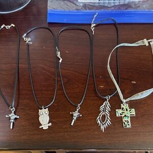 Silver and Black Pendant Necklace Set